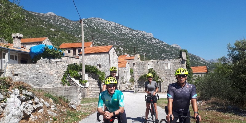Road bike trip from Dubrovnik to Herzegovina & back